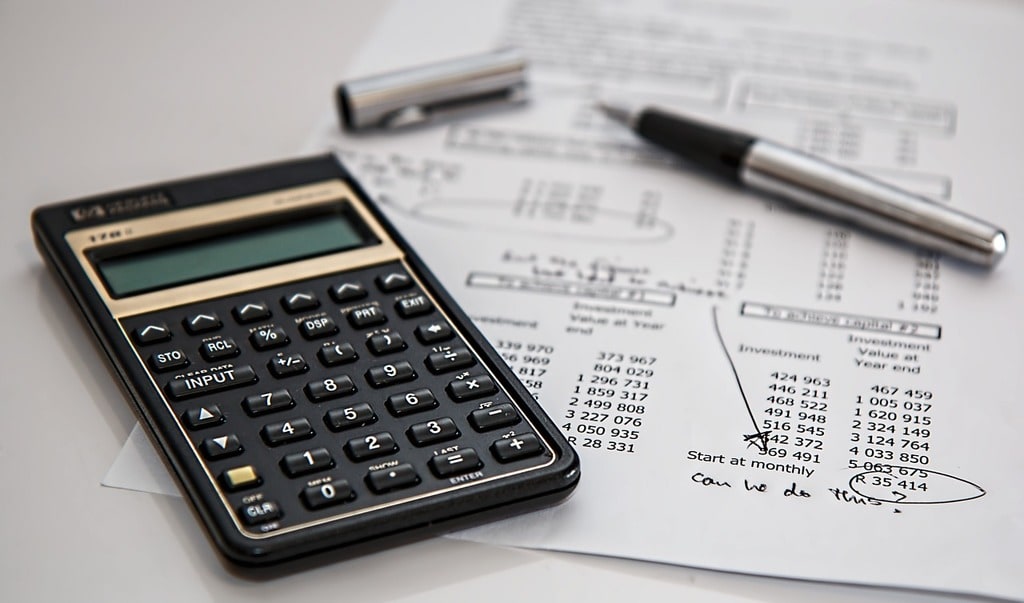 Financial tips for investing in collectibles